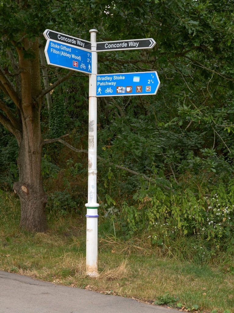 Concorde Way signage