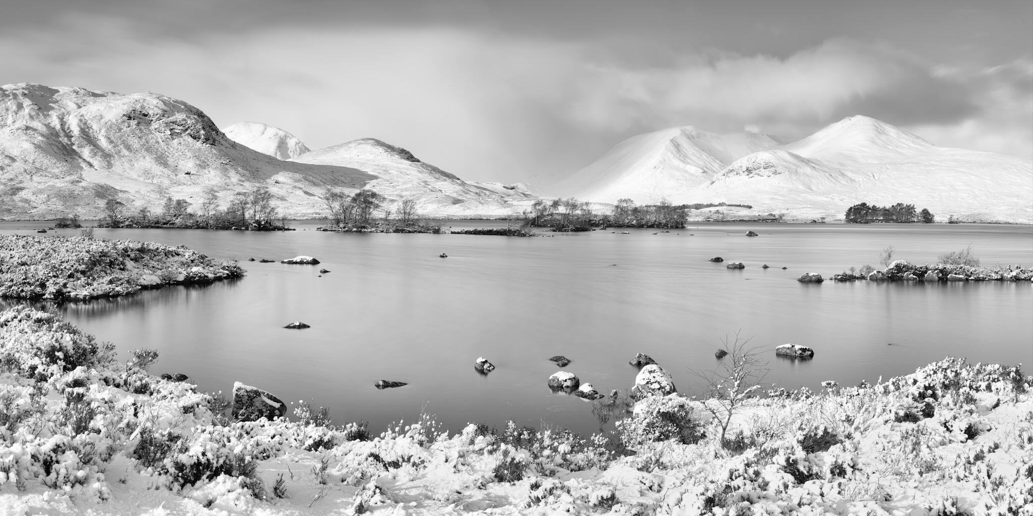 Lochan na h-Achlaise in snow